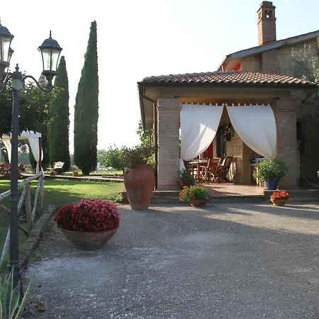 A Casa Di Amici Bed & Breakfast Tuscania